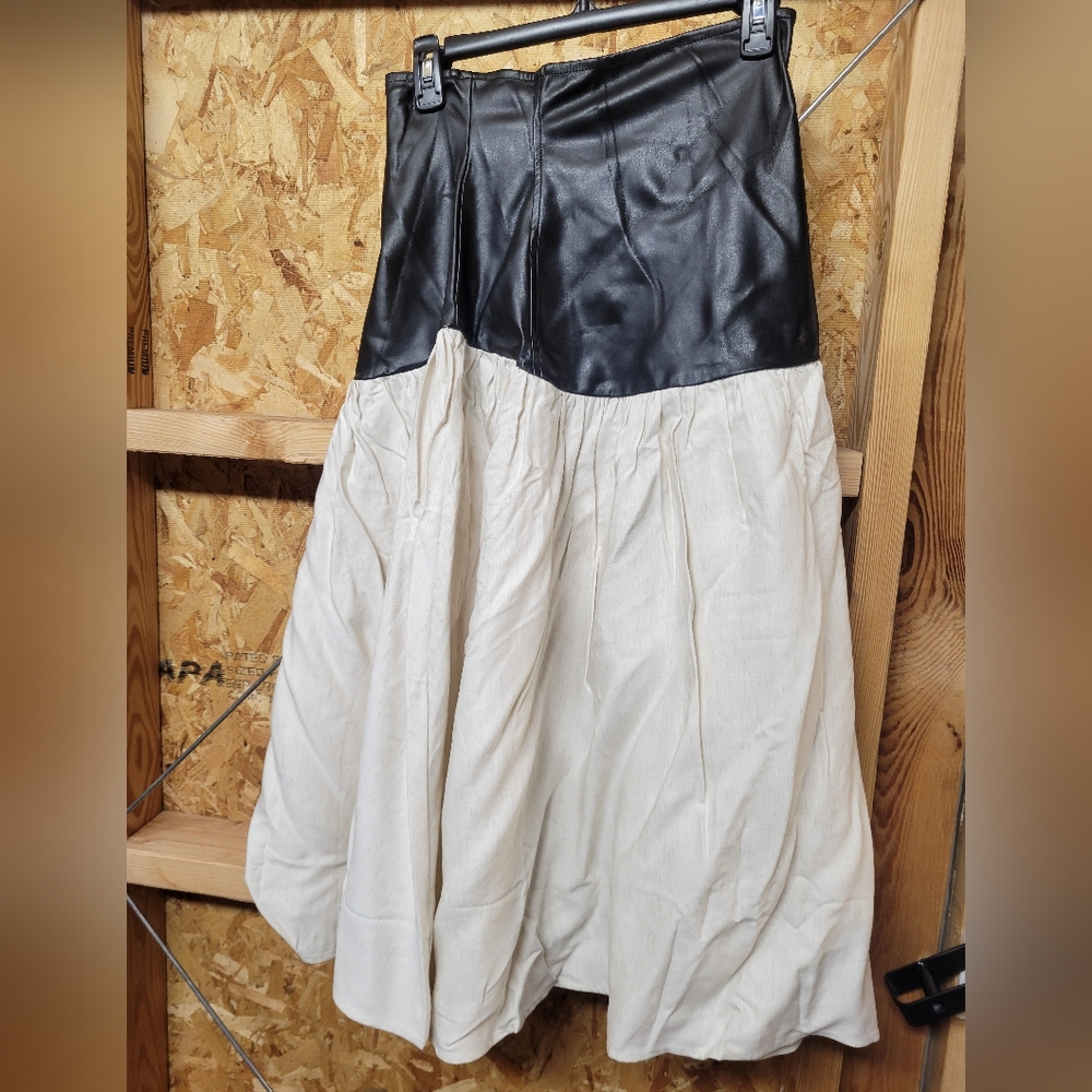 WeWoreWhat NWT Drop Waist Midi‎ Skirt Linen & Vegan Leather Size Medium Womans